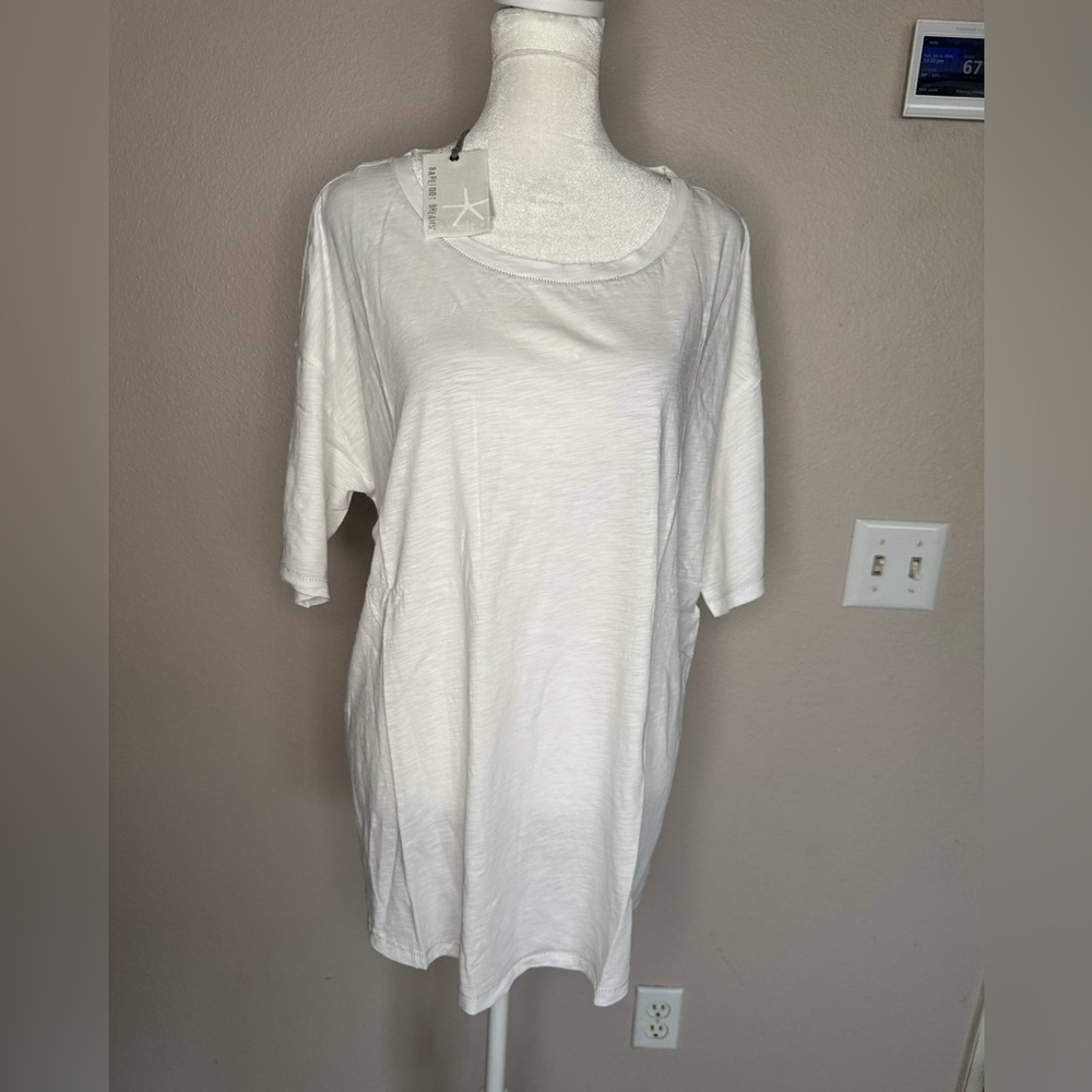 Barefoot Dreams- Jersey Dropped shoulder Tee. Size 1x